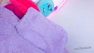 Hot Guy Loves Eating Stiff Babecock On Cam