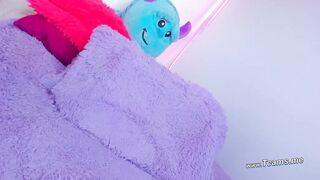 Hot Guy Loves Eating Stiff Babecock On Cam