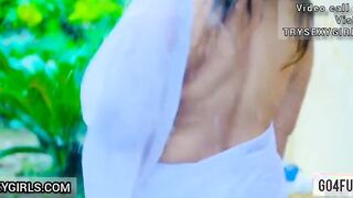 Ishmita Bhabhi Ko Khule Barish Me Nahate Dekha Dewar Chod Dala Khule