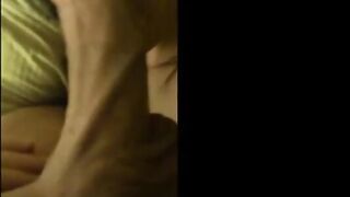 Amateur Asian Babe Deepthroats a Lucky Guy