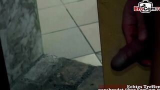 Bathtub sex with voluptuous cougar Sina Velvet
