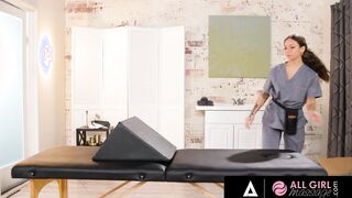 ALL WOMEN STROKES - Cutie Beauty Casey Calvert Gets A Bolster Strokes By Bae Masseuse April Olsen