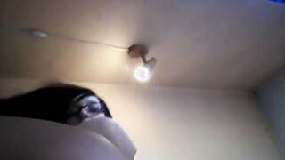Nasse Muschi einer deutschen Amateurin vor der Webcam
