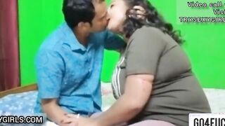 Hot Desi MILF Couple Having Hardcore Sex