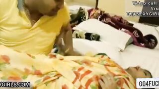 Indian Hot Padosi Bhabhi With padosi Husband Yoyo room Hindi Sex