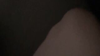 Versauten Dreier mit den geilen bi Schlampen