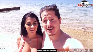 2 Latinas into a three-way on the Rosa Rozita beach