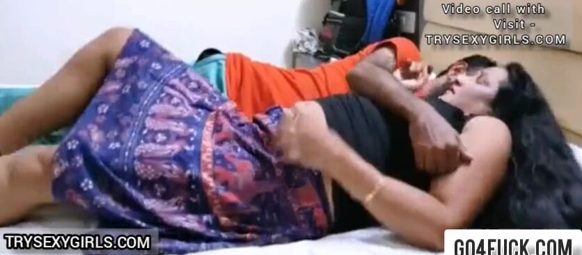 Indian Neely Couple Having Night Hardcore Sex In Home