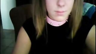 Babe's Webcam Dildo Deepthroat