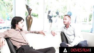 DEVILS VIDEO - hot Swinger Liz Jordan Gets Her Soak Cunt Screwed By A Long Penis