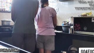 Indian Bhai Ne Apne Sister ke sath Kitchen Me