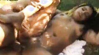 Mulata gostosa do rabão fudendo com o dotado