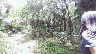 Exotisches Madel im Urwald geil abgefickt
