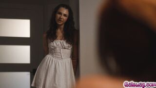Dana Vespoli and Lauren Phillips invites Liz Jordan to join for a threesome