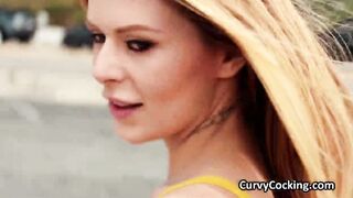 Busty rollerblading hottie craves for strangers dick