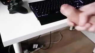 Uncut Cock Wank - So Geil Gewichst