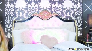 This Latina Babe Give Sloppy Blowjob On Her Dildo