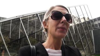 Jenny 45 ans banquiere d affaires