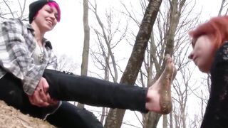 LEZDOM CRAZY FOOT WORSHIP