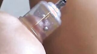 MILFs bei Lesbendreier mit Riesentoys