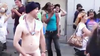 Public Masturbators: Outdoor Hunk Action