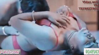 Indian sexy Bhabhi ko Dewar ne kitchen mai aakela dekha Chudai kari