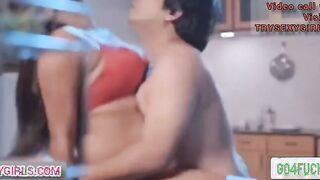Indian sexy Bhabhi ko Dewar ne kitchen mai aakela dekha Chudai kari
