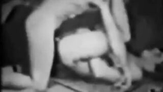 Vintage Bareback Blowjob by Amateurs
