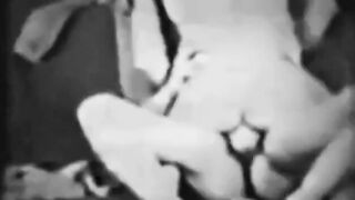 Vintage Bareback Blowjob by Amateurs