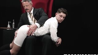 Dex Devall explode his white creamy cum