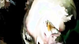 Sperma und Pisse fur die eklige Schlampe