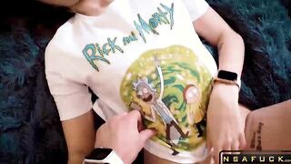 Rick and Morty Fangirl Gets Dick in her Wet Pussy