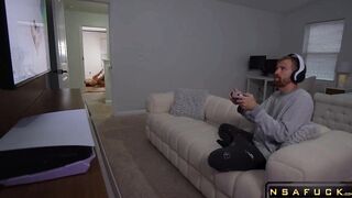Cheating Wife Fucks Big Dick Painter Hir