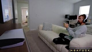 Cheating Wife Fucks Big Dick Painter Hir