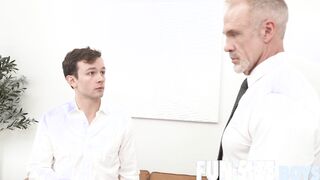 FunSizeBoys Biggest DILF Dallas Steele powerfucks little Logan Cross