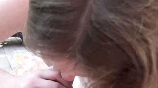 Diese kleine freche Gaare hat nur Sex im Kopf