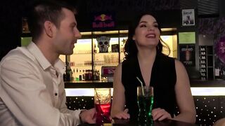 Heiage Frau zum One-Night-Stand eingeladen
