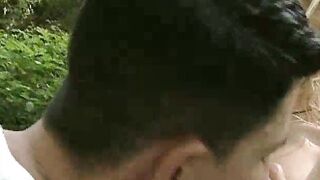 Loirinha gostosa do rabão fudendo com o dotado