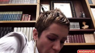 Slutty office Beauty masturbating