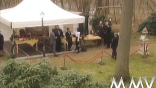Bae dark haired offer headjob at a wedding