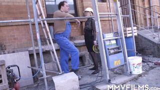 German hoe goes around giving fellatio