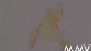 Superb blondie gets fuck by a massive dick
