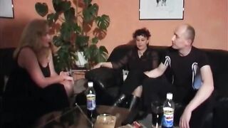 Elfi und Michael beim Dreier mit Simone