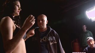 UK harlot jumping dick into outside