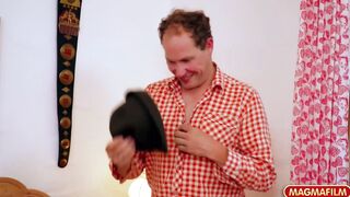 Freaky mom gets humongous knockers cumshoted