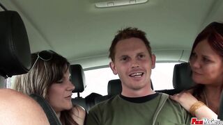 Amateur bitches bj on the backseat