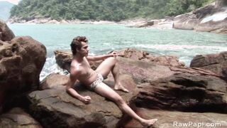 Hardcore Dude Have Wild Sex By The Beach