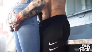 Facefuck and Creampie a Big Boobs Stepmom in Jeans