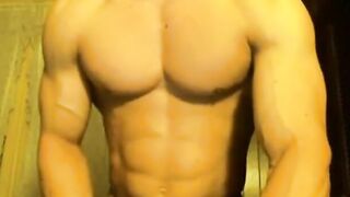Muscle Men Showing Off - Big Cocks on Cam