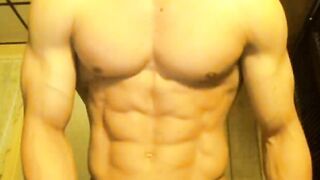Muscle Men Showing Off - Big Cocks on Cam